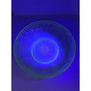 VTG Anchor Hocking Vaseline Uranium Glass Cameo Ballerina Bowl